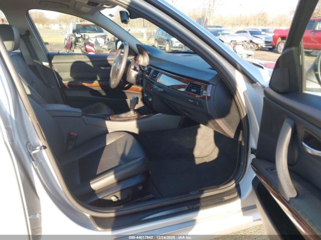 2011 BMW 328I WBAPK5G53BNN80922 Photo 4