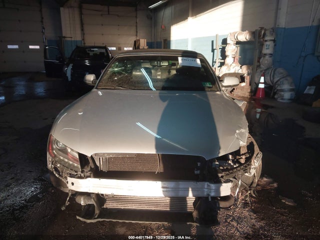 Продажа на аукционе авто 2011 Audi A5 2.0t Premium, vin: WAULFAFH9BN010348, номер лота: 44017949