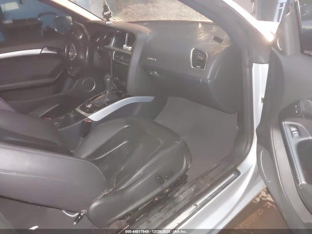 2011 AUDI A5 WAULFAFH9BN010348 Photo 4