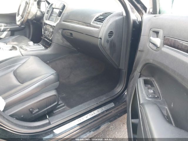 2018 CHRYSLER 300 2C3CCAKG1JH149197 Photo 4