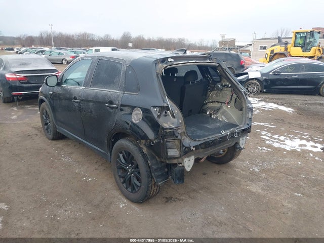 2018 MITSUBISHI OUTLANDER SPORT JA4AR3AU1JU004740 Photo 5