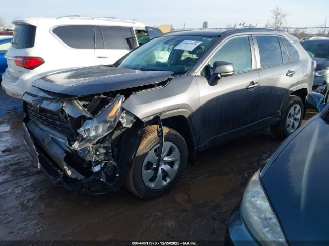 2019 TOYOTA RAV4 2T3F1RFV0KW064259 Photo 1