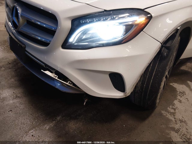 2017 MERCEDES-BENZ GLA 250 WDCTG4GB0HJ354284 Photo 5
