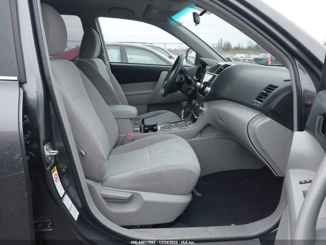 Продажа на аукционе авто 2012 Toyota Highlander Base V6, vin: 5TDBK3EH1CS168203, номер лота: 44017992