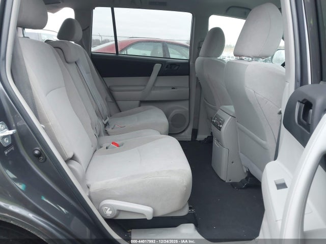 Продажа на аукционе авто 2012 Toyota Highlander Base V6, vin: 5TDBK3EH1CS168203, номер лота: 44017992