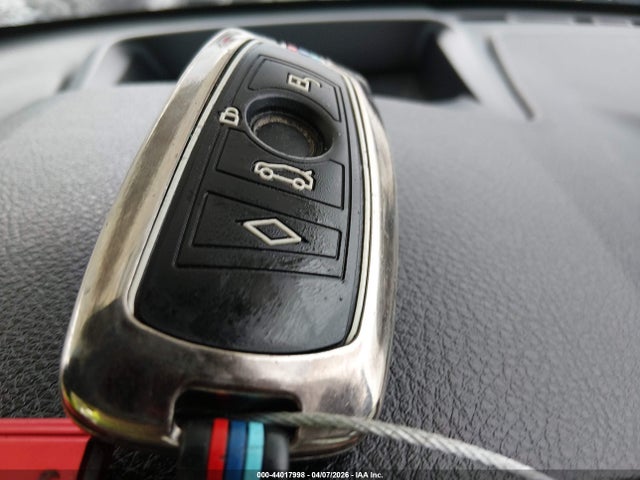 44017998 :رقم المزاد ، WBA3A5G5XDNP25099 vin ، 2013 Bmw 328i مزاد بيع