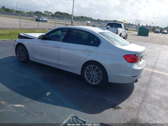 44017998 :رقم المزاد ، WBA3A5G5XDNP25099 vin ، 2013 Bmw 328i مزاد بيع