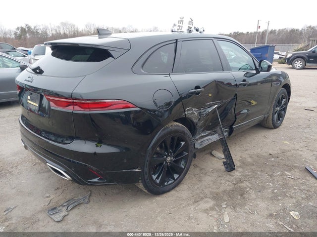 2024 JAGUAR F-PACE SADCT2FU3RA733262 Photo 3