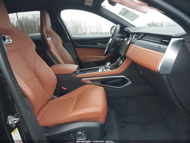 2024 JAGUAR F-PACE SADCT2FU3RA733262 Photo 4