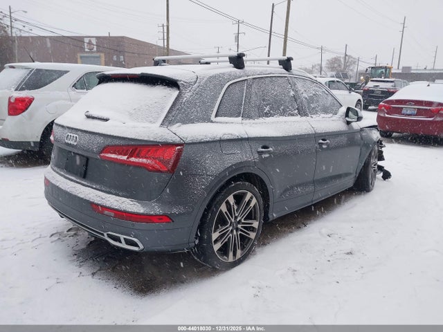 2018 AUDI SQ5 WA1C4AFY7J2076917 Photo 3