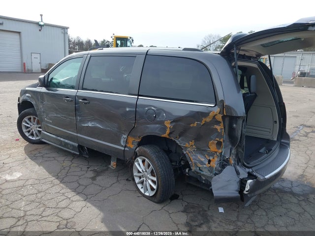 2019 DODGE GRAND CARAVAN 2C4RDGCG7KR800638 Photo 2