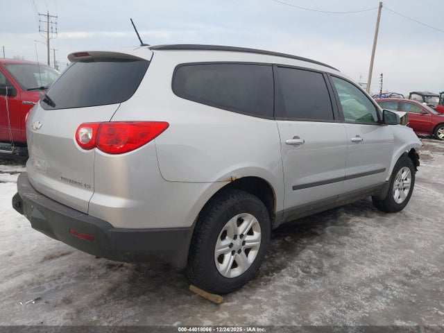 2012 CHEVROLET TRAVERSE 1GNKRFED2CJ171982 Photo 3