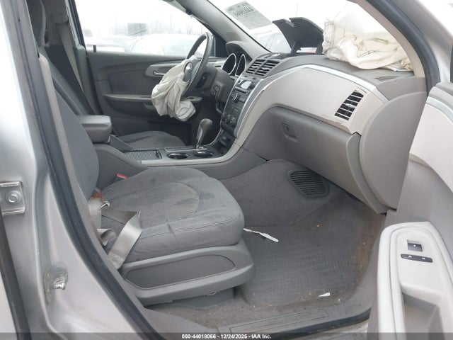 2012 CHEVROLET TRAVERSE 1GNKRFED2CJ171982 Photo 4