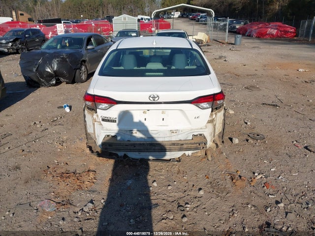 5YFEPMAE6MP213825 Toyota COROLLA LE