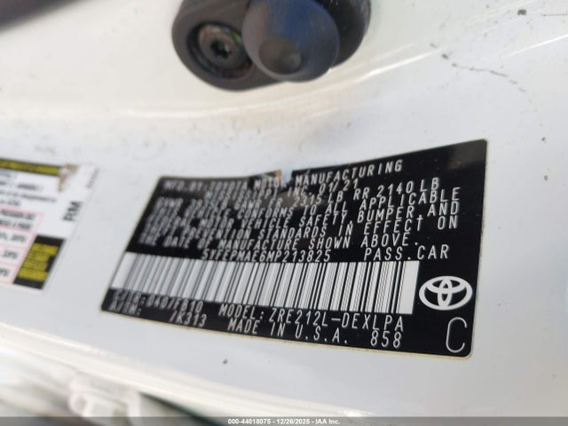 5YFEPMAE6MP213825 Toyota COROLLA LE