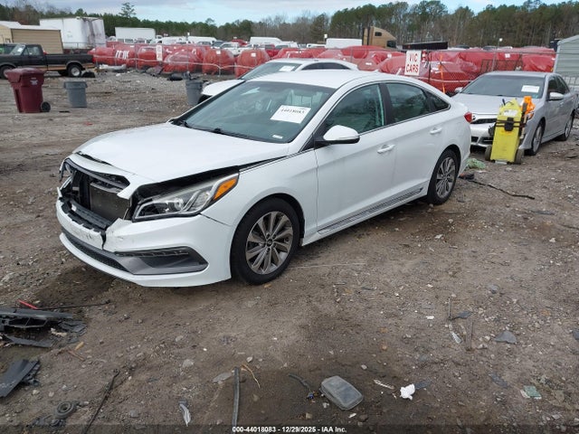 Hyundai Sonata Sport 2015 5NPE34AF5FH253396 Image 2