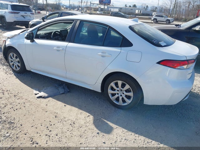 5YFEPMAE0NP381123 Toyota COROLLA LE