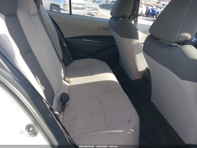 5YFEPMAE0NP381123 Toyota COROLLA LE
