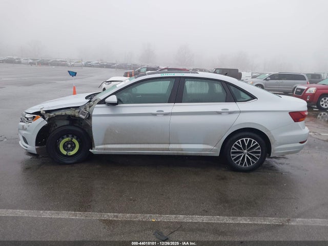 3VWC57BUXKM122109 Volkswagen Jetta 1.4t R-line/1.4t S/1.4t Se