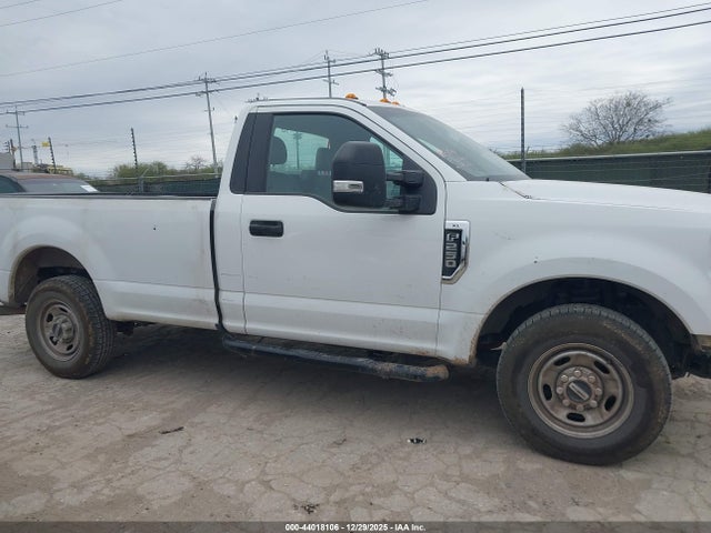 Ford F-250 Xl 2018 1FTBF2A66JEC35996 Image 14