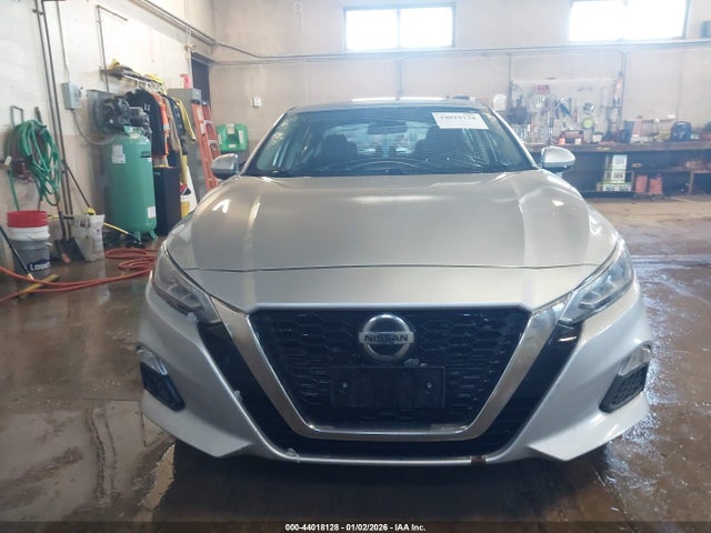 1N4BL4DW1NN331188 Nissan Altima Sv Intelligent Awd