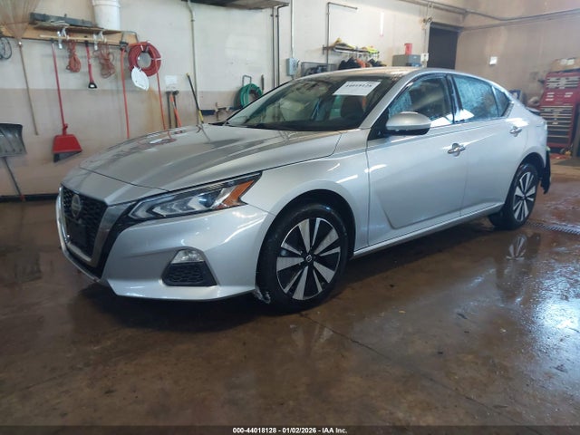 1N4BL4DW1NN331188 Nissan Altima Sv Intelligent Awd