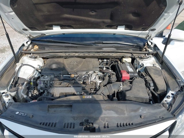 4T1B11HK0JU013712 Toyota CAMRY XLE