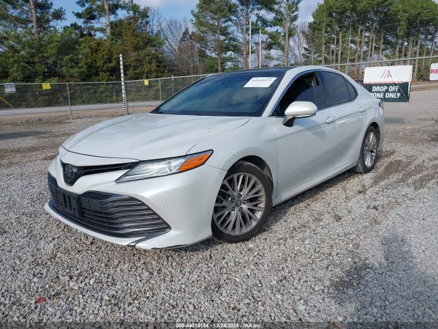 4T1B11HK0JU013712 Toyota CAMRY XLE