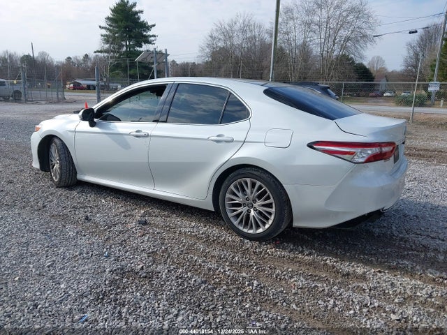 4T1B11HK0JU013712 Toyota CAMRY XLE