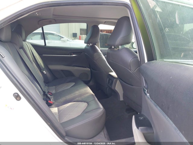 4T1B11HK0JU013712 Toyota CAMRY XLE
