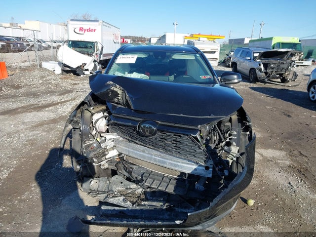 2T3G1RFV9LW134265 Toyota RAV4 LE