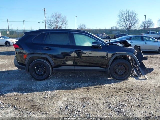 2T3G1RFV9LW134265 Toyota RAV4 LE