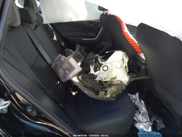 2T3G1RFV9LW134265 Toyota RAV4 LE