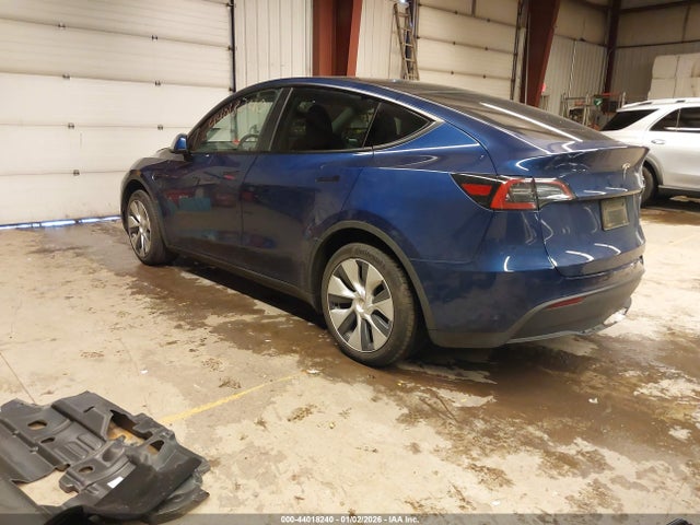 2023 TESLA MODEL Y 7SAYGAEE8PF783897 Photo 2