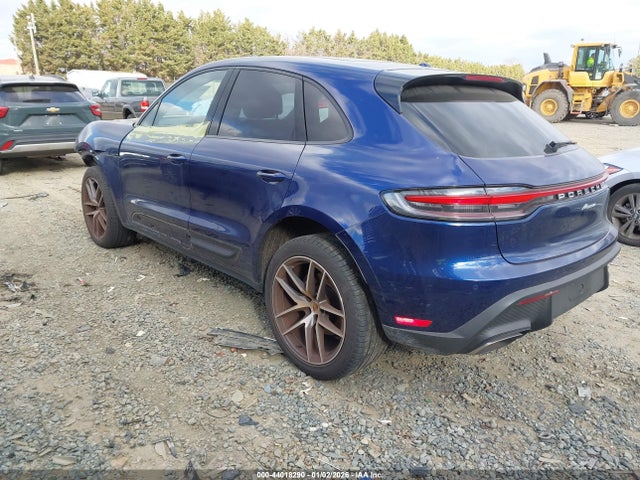 2022 PORSCHE MACAN WP1AA2A58NLB11956 Photo 2