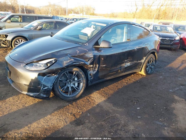 2024 TESLA MODEL Y 7SAYGDEE2RF185602 Photo 5