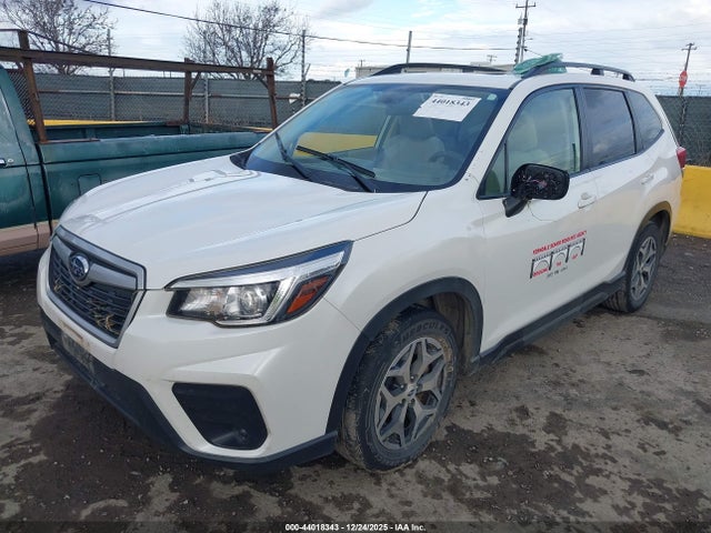 Subaru Forester Premium 2019 JF2SKAGC9KH539926 Image 2