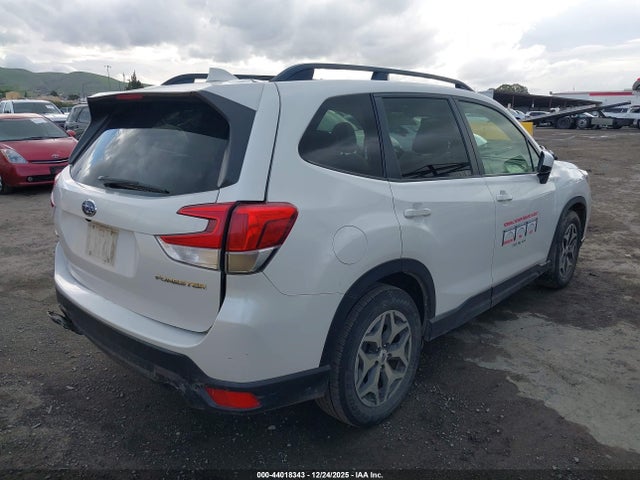 Subaru Forester Premium 2019 JF2SKAGC9KH539926 Image 4