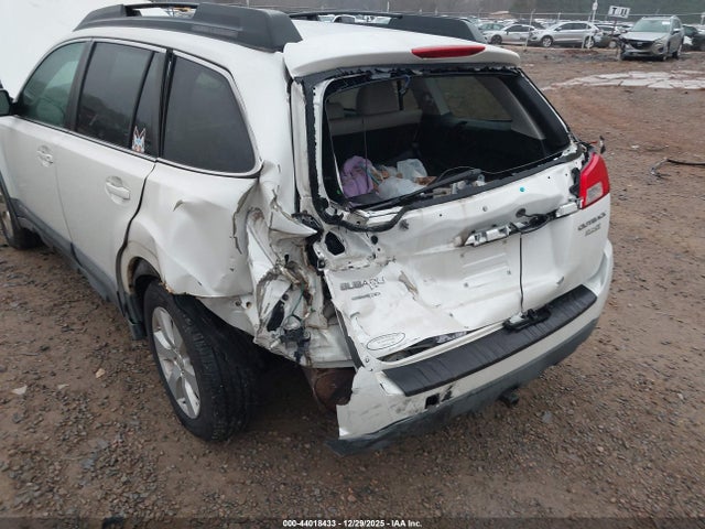 Aukcja sprzedaży 2010 Subaru Outback 2.5i Limited, vin: 4S4BRBKCXA3347302, numer aukcji: 44018433
