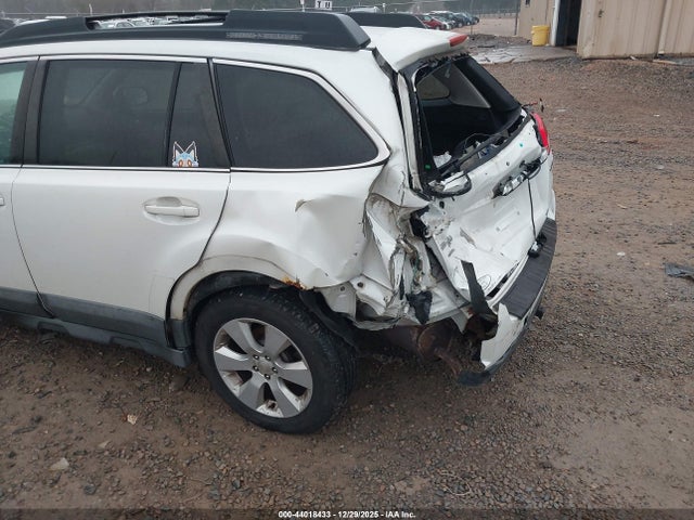 Aukcja sprzedaży 2010 Subaru Outback 2.5i Limited, vin: 4S4BRBKCXA3347302, numer aukcji: 44018433