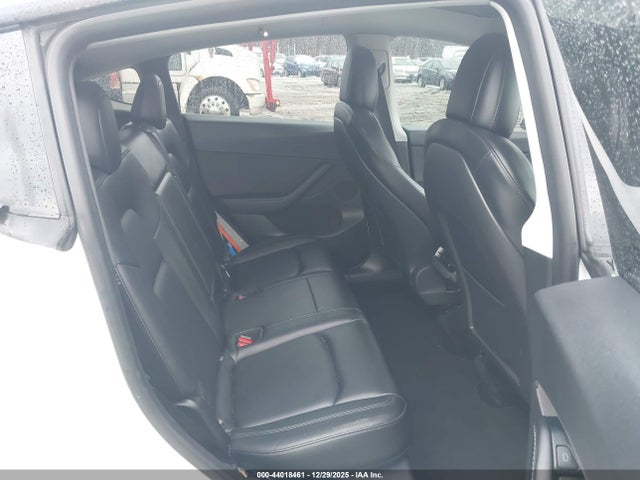 2021 TESLA MODEL Y 5YJYGDEE6MF194003 Photo 7