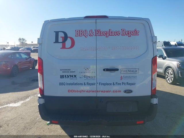 1FTYE1YM0KKA18426 Ford Transit-150