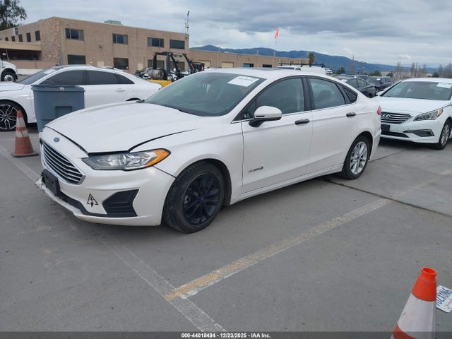 Ford Fusion Hybrid Se 2019 3FA6P0LU5KR175518 Image 2