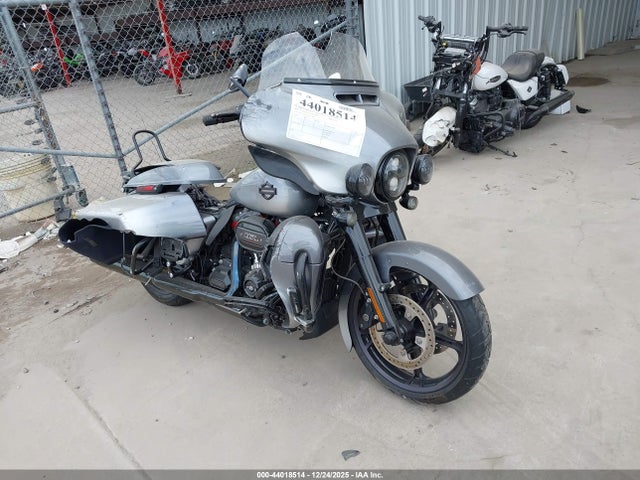 2019 HARLEY-DAVIDSON FLHTKSE 1HD1TEH1XKB958882