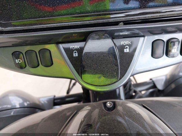 2019 HARLEY-DAVIDSON FLHTKSE 1HD1TEH1XKB958882 Photo 10