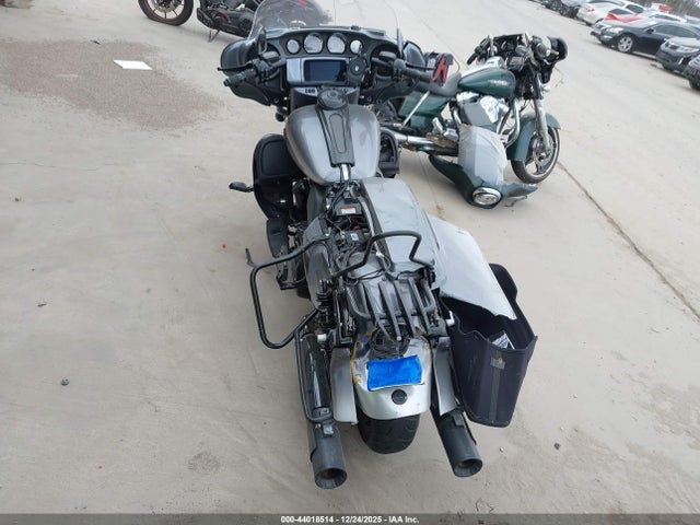 2019 HARLEY-DAVIDSON FLHTKSE 1HD1TEH1XKB958882 Photo 5