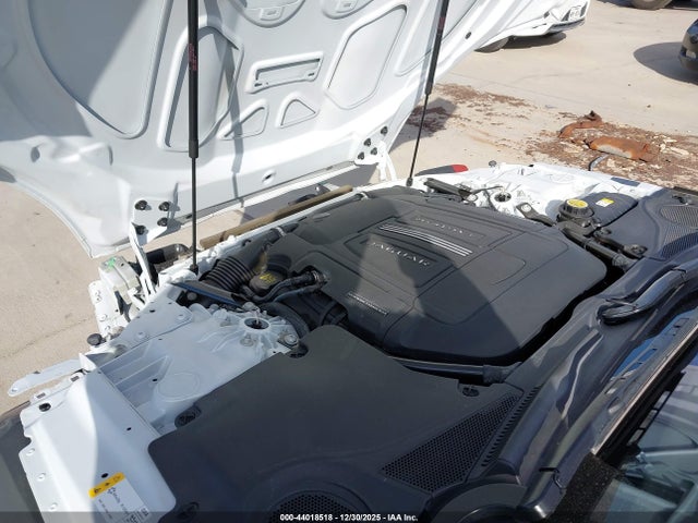 2018 JAGUAR F-TYPE SAJDF1GV4JCK55209 Photo 9