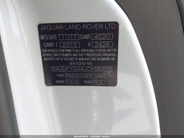 2018 JAGUAR F-TYPE SAJDF1GV4JCK55209 Photo 8