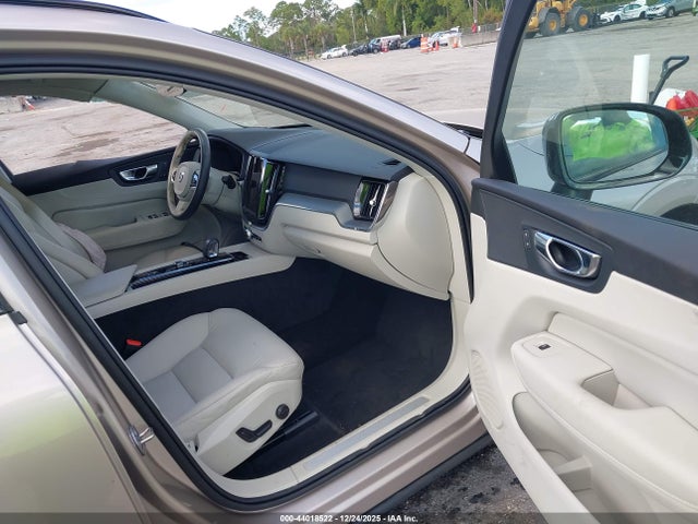 2024 VOLVO XC60 YV4L12RKXR1924749 Photo 4