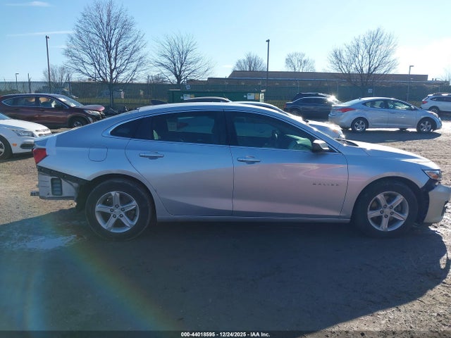 1G1ZB5ST5KF117720 Chevrolet Malibu 1ls